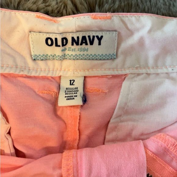 Old Navy size 12 pink shorts - Picture 2 of 3